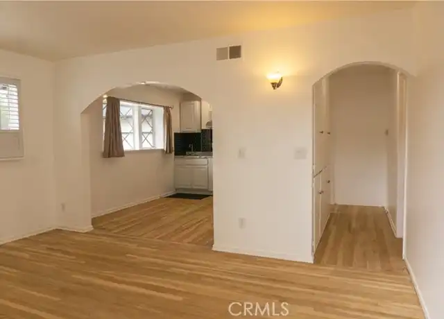 Property at 5847 Keokuk Ave, Woodland Hills, CA, 91367, 1 bed, 1 bath, [object Object]