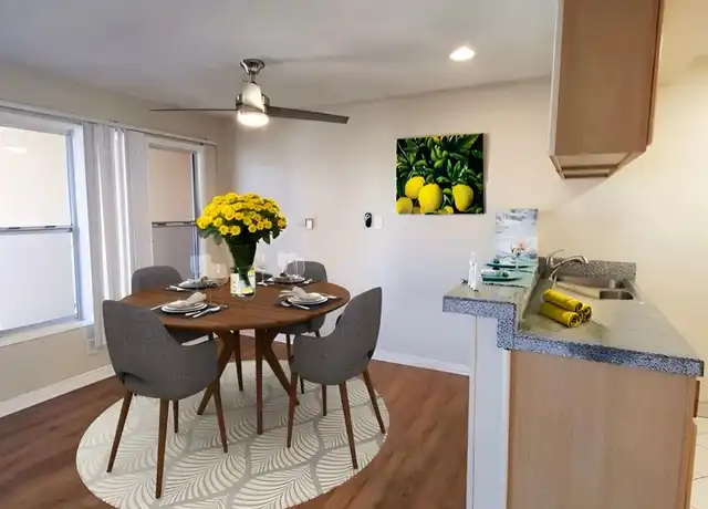 Property at 401 Sea Breeze Apts LLC - 401 Avenue G, Redondo Beach, CA, 90277, 1-2 bed, 1 bath, [object Object]