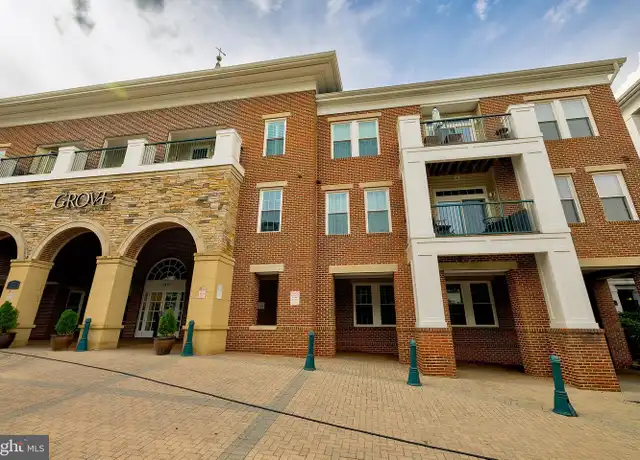 Property at 2301 25th St S Unit 4-312, Arlington, VA, 22206, 2 beds, 1 bath, [object Object]
