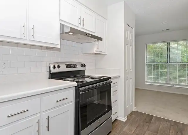 Property at Canopy at Baybrook Apartments - 6609 Reafield Dr, Charlotte, NC, 28226, 1-2 bed, 1-2 bath, [object Object]