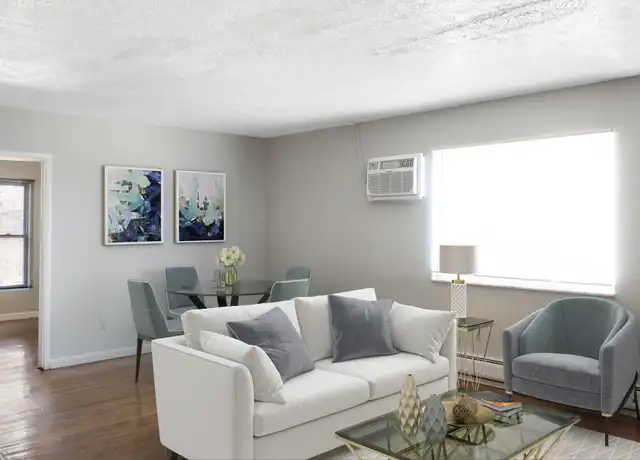 Property at 3035 Gilbert Ave Unit 3, Cincinnati, OH, 45206, 1 bed, 1 bath, [object Object]