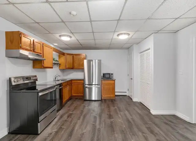 Property at 131 Essex St Unit 31, Salem, MA, 01970, 1 bed, 1 bath, [object Object]