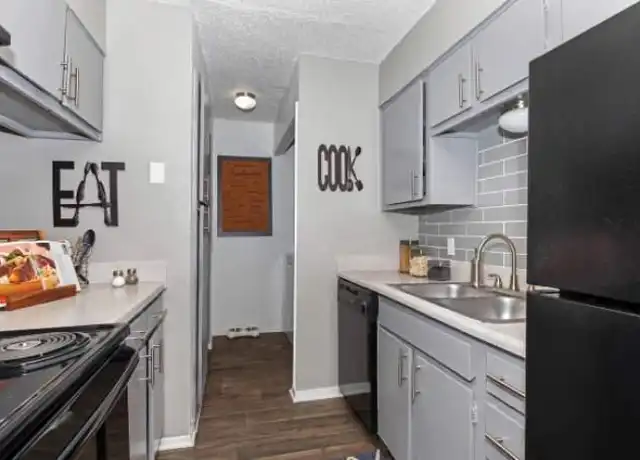 Property at 3431 Oakdale Unit 1212, San Antonio, TX, 78229, 1 bed, 1 bath, [object Object]
