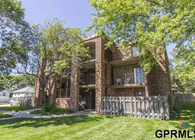 Property at 1940 Dudley St Unit 7, Lincoln, NE, 68503, 1 bed, 1 bath, [object Object]