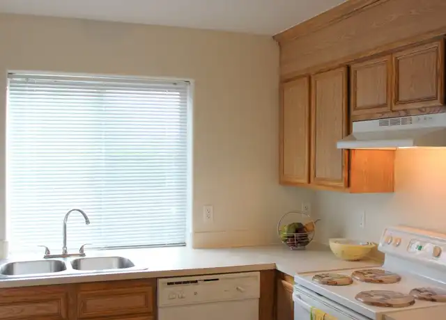 Property at 17366 NE Halsey St Unit 117, Portland, OR, 97230, 2 beds, 2 baths, [object Object]