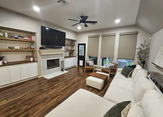 Property at 2317 Dovetail St, Pflugerville, TX, 78660, 3 beds, 2 baths, [object Object]