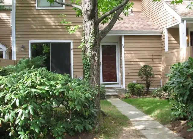Property at 33 Rambling Brook Rd #33, Chappaqua, NY, 10514, 2 beds, 3.5 baths, [object Object]