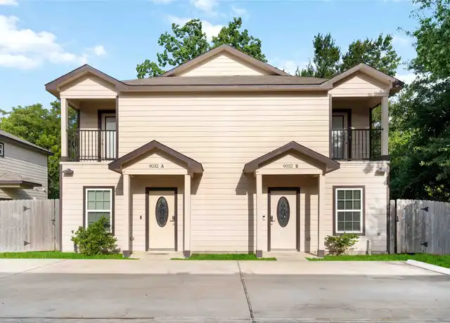 Property at 9032 Jutland Rd Unit B, Houston, TX, 77033, 2 beds, 2.5 baths, [object Object]