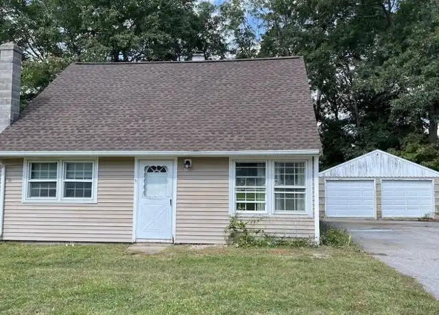 Property at 103 Ridgewood Rd, Willimantic, CT, 06226, 4 beds, 1 bath, [object Object]