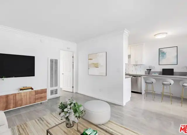 Property at 5519 Bonner Ave Unit 2, North Hollywood, CA, 91601, 1 bed, 1 bath, [object Object]