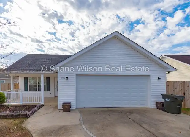Property at 216 Periwinkle Way, Dalton, GA, 30721, 3 beds, 2 baths, [object Object]