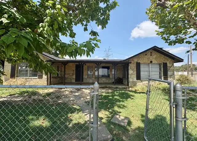 Property at 177 County Road 3940 Unit 3940, Poolville, TX, 76487, 3 beds, 1 bath, [object Object]