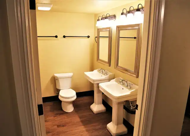 Property at 685 SE Vera Ave Unit 685Veradwn, Corvallis, OR, 97333, 5 beds, 1 bath, [object Object]