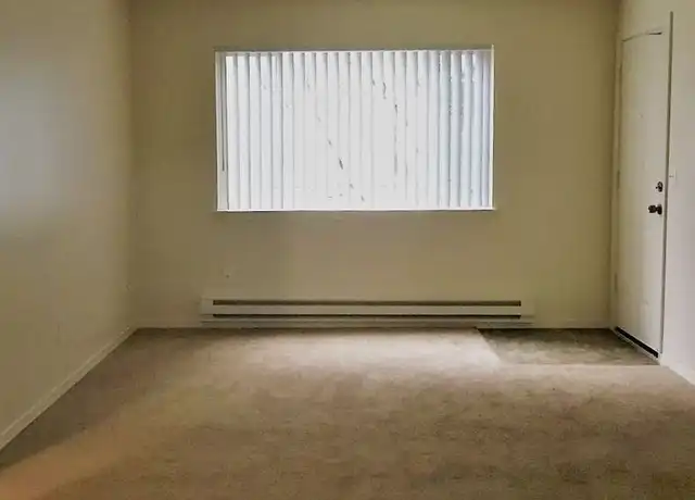 Property at 911 SE 187th Ave Unit 103, Portland, OR, 97233, 2 beds, 1 bath, [object Object]