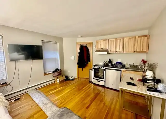 Property at 13 Thacher Ct, Boston, MA, 02113, 1 bed, 1 bath, [object Object]