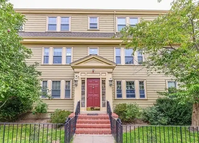 Property at 17 Hastings St #1, West Roxbury, MA, 02132, 2 beds, 1 bath, [object Object]