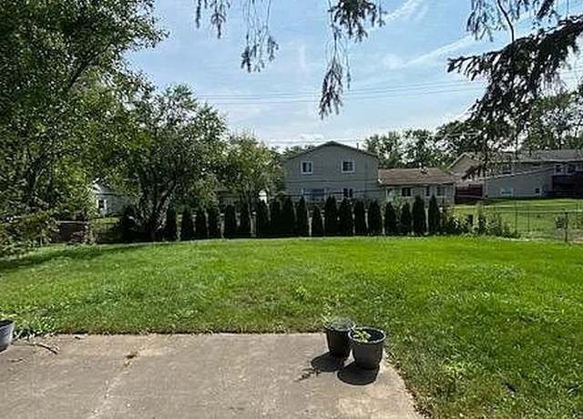 Photo of 1536 Olivia Ln, Hanover Park, IL 60133