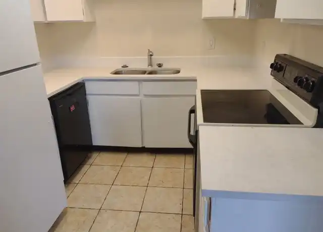 Property at 735 3900 S Unit 4, Riverdale, UT, 84405, 3 beds, 1 bath, [object Object]