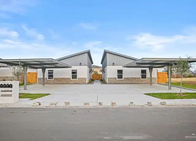 Property at 1603 Playa Dr Unit 4, Weslaco, TX, 78596, 3 beds, 2 baths, [object Object]