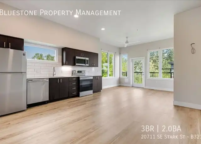 Property at 20711 SE Stark St Unit B321, Gresham, OR, 97030, 3 beds, 2 baths, [object Object]