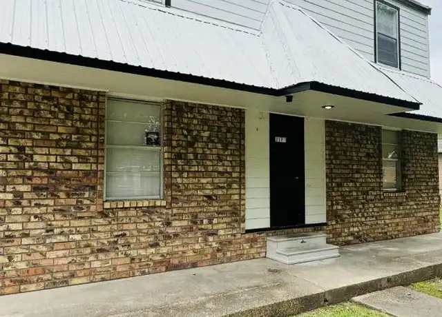 Property at 1122 Dallas St, Port Neches, TX, 77651, 1 bed, 1 bath, [object Object]