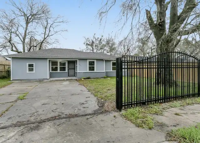 Property at 5635 Belarbor St, Houston, TX, 77033, 4 beds, 2 baths, [object Object]