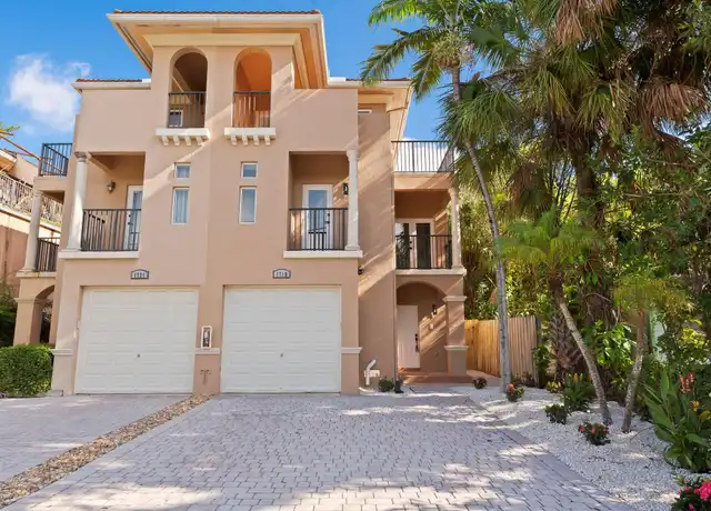 Property at 1719 SW 23rd St Unit 1719, Fort Lauderdale, FL, 33315, 4 beds, 3.5 baths, [object Object]