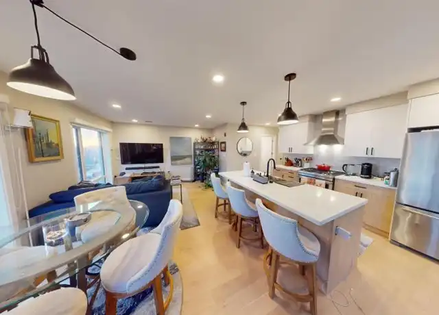 Property at 457 W Broadway, Boston, MA, 02127, 2 beds, 1 bath, [object Object]