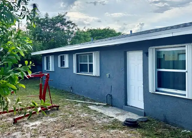 Property at 1281 NW 30th Ave Unit 1, Fort Lauderdale, FL, 33311, 2 beds, 1 bath, [object Object]