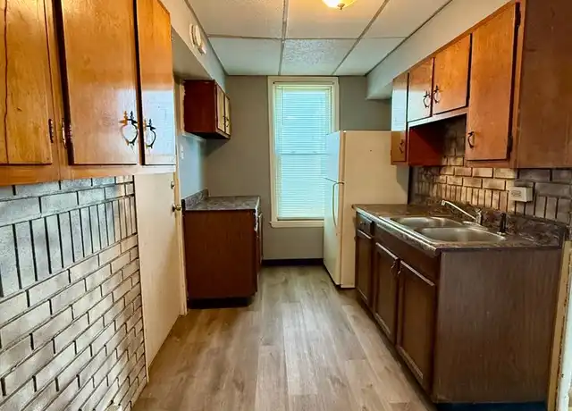 Property at 60 James St Fl Front), Amsterdam, NY, 12010, 2 beds, 1 bath, [object Object]