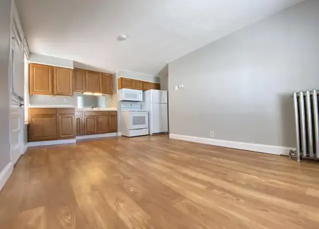 Property at 124 3rd St, Leominster, MA, 01453, 1 bed, 1 bath, [object Object]