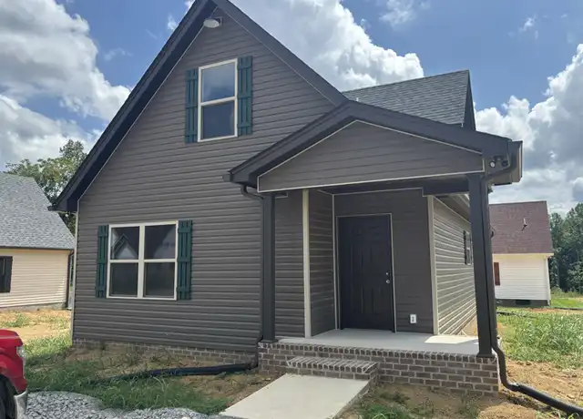 Property at 160 Apache Ln, Lafayette, TN, 37083, 3 beds, 2 baths, [object Object]