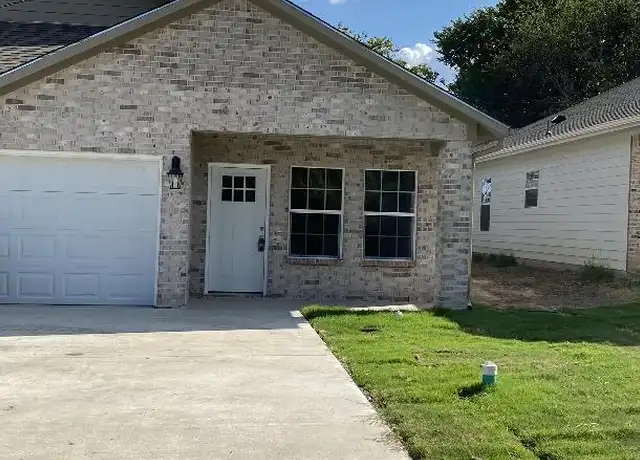Property at 3307 Polk St, Greenville, TX, 75401, 3 beds, 2 baths, [object Object]
