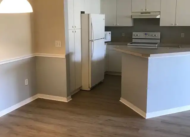 Property at 3751 Conroy Rd #2333, Orlando, FL, 32839, 1 bed, 1 bath, [object Object]