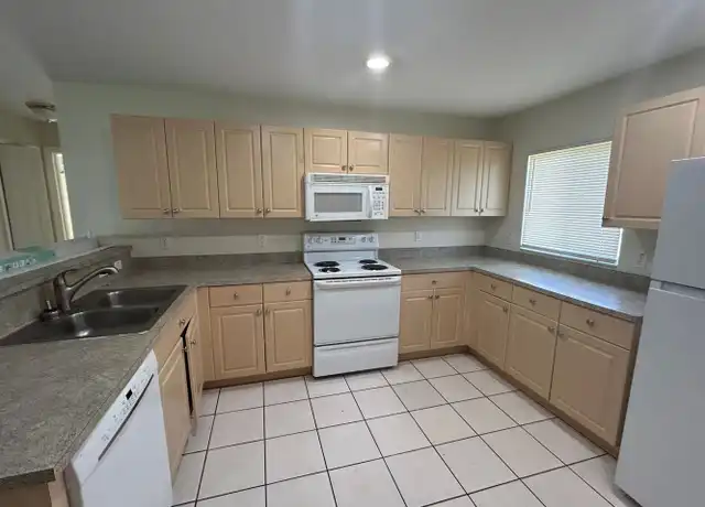 Property at 870 Rue Labeau Cir, Fort Myers, FL, 33913, 3 beds, 2 baths, [object Object]