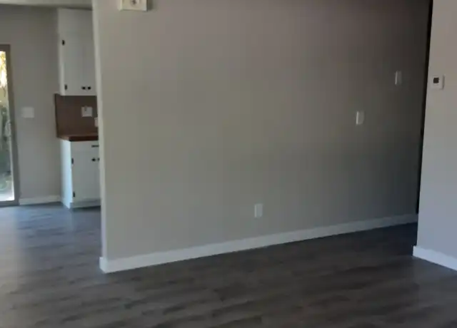 Property at 21605 Mayfair Dr Unit 1, Red Bluff, CA, 96080, 2 beds, 1 bath, [object Object]