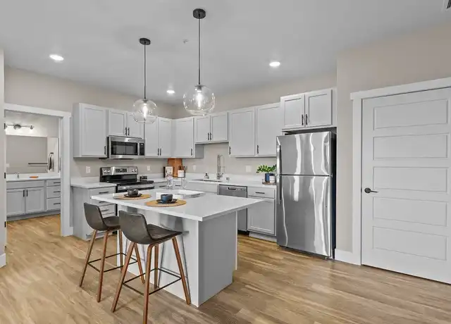 Property at Vicinity at Horn Rapids - 2665 Kingsgate Way, Richland, WA, 99354, 1-2 bed, 1-2 bath, [object Object]