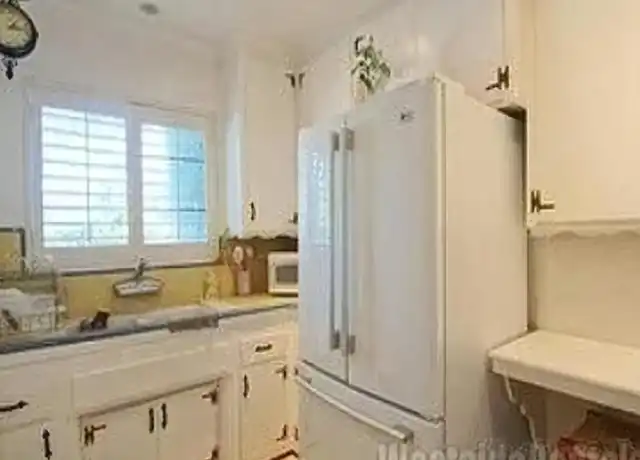Property at 10823 Whipple St, North Hollywood, CA, 91602, 1 bed, 1 bath, [object Object]