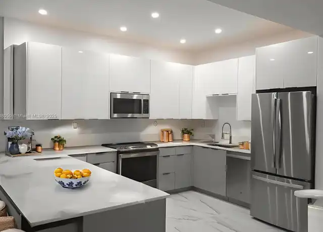 Property at 19370 Collins Ave #3, Sunny Isles Beach, FL, 33160, 3 beds, 3 baths, [object Object]