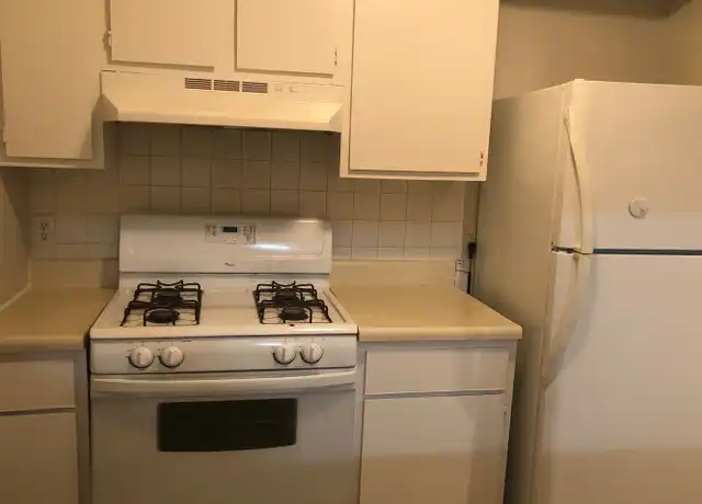 Property at 5810 Meadows Dr Unit 5909B, Fort Wayne, IN, 46804, 2 beds, 2 baths, [object Object]