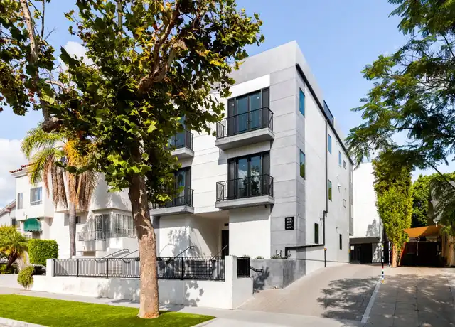 Property at 4815 Elmwood Ave Unit 4815, Los Angeles, CA, 90004, 3 beds, 3 baths, [object Object]