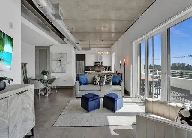 Property at 111 SE 2nd St #302, Delray Beach, FL, 33444, 1 bed, 2 baths, [object Object]