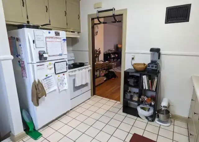 Property at 1010 Margaret St, Eau Claire, WI, 54701, 2 beds, 1 bath, [object Object]
