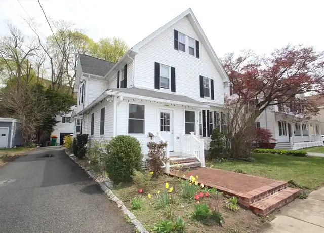 Property at 24 Arlington Rd, Woburn, MA, 01801, 4 beds, 3 baths, [object Object]
