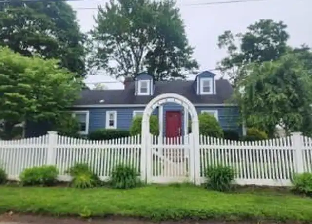 Property at 26 Cambridge St, Deer Park, NY, 11729, 3 beds, 1.5 baths, [object Object]