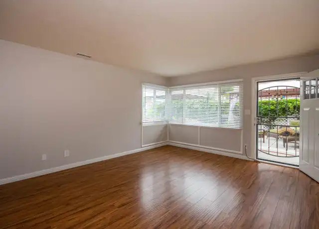 Property at 3772 Jefferson St Unit 3774, Carlsbad, CA, 92008, 2 beds, 1 bath, [object Object]