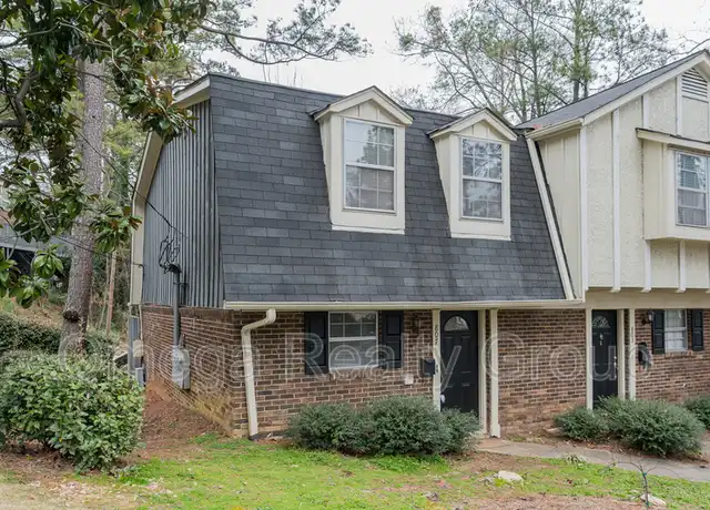 Property at 807 Vestavia Villa Ct, Vestavia, AL, 35226, 2 beds, 1.5 baths, [object Object]