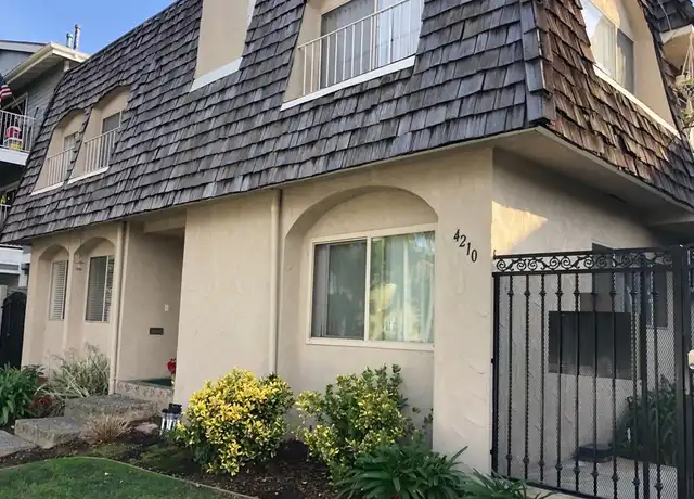 Property at 4210 E 5th St, Long Beach, CA, 90814, 2 beds, 2 baths, [object Object]