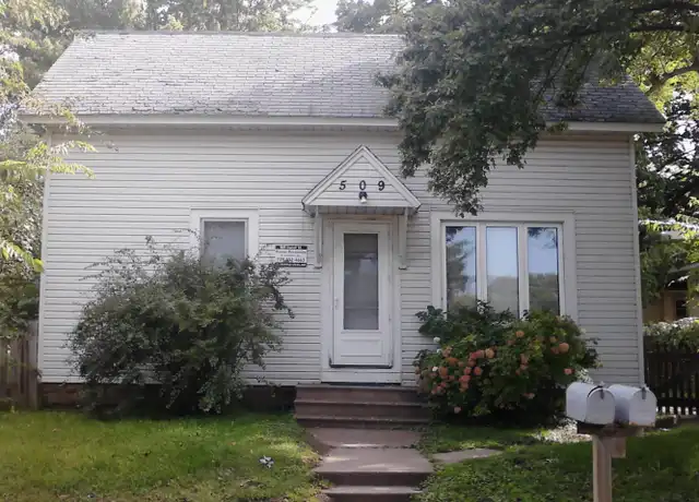 Property at 509 Forest St, Eau Claire, WI, 54703, 2 beds, 1 bath, [object Object]