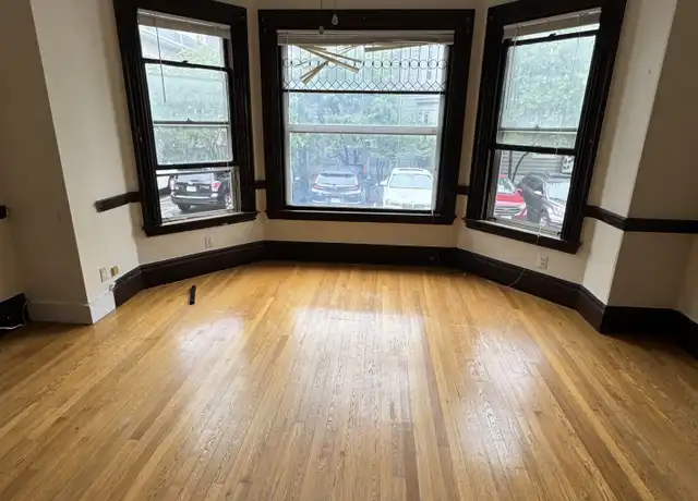 Property at 28 Roseland St Unit 3, Cambridge, MA, 02140, 0 beds, 1 bath, [object Object]